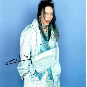 Billie Eilish American Singer Songwriter Model Personality Signed 8X10 Photo